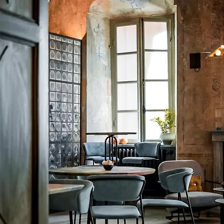 Casa Mandelli * Alba (Piedmont)