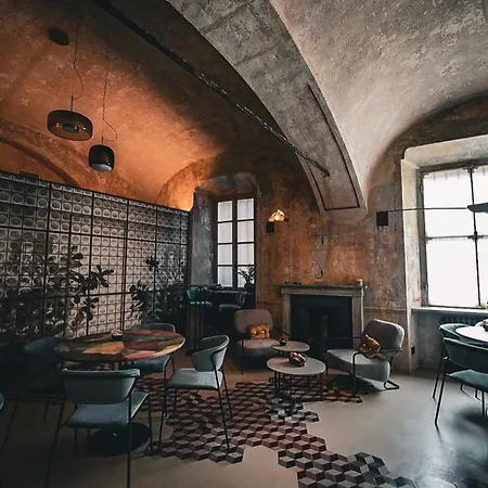 Casa Mandelli 公寓 *